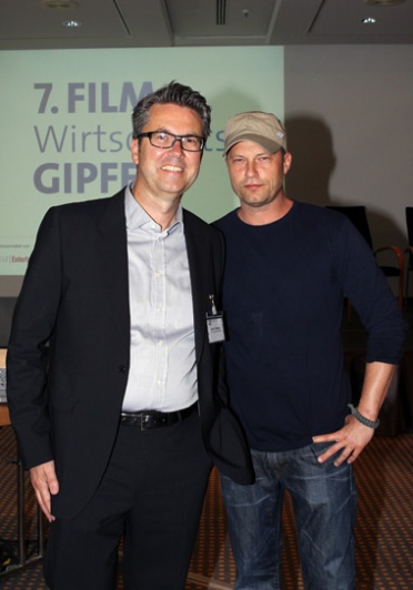 Klick f&uuml;r Originalgr&ouml;&szlig;e :00032.jpg